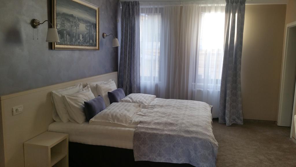 فندق French Boutique براشوف المظهر الخارجي الصورة